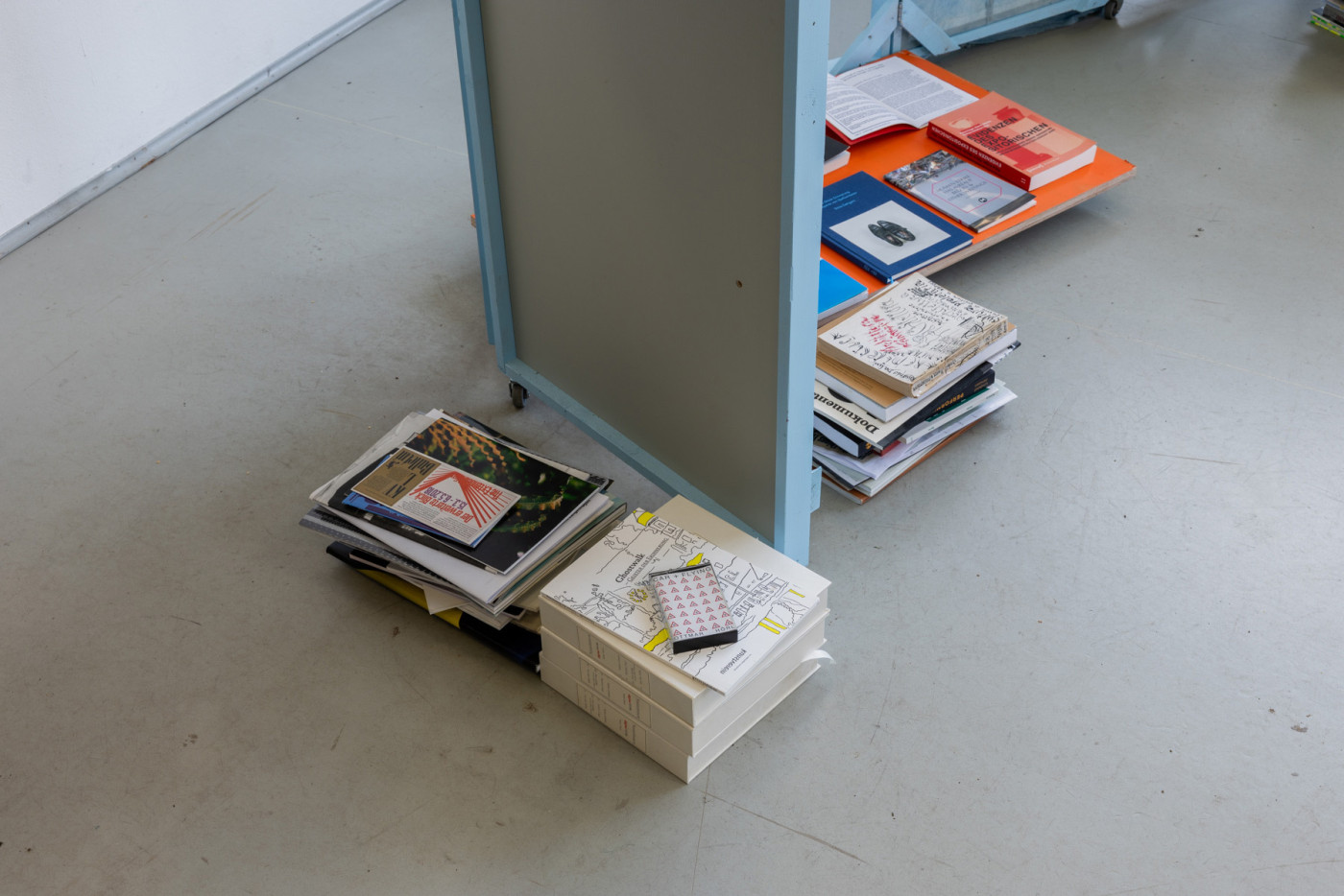 Mitglie*derausstellung, Kunstverein Langenhagen, 2025 - Foto: Andre Germar